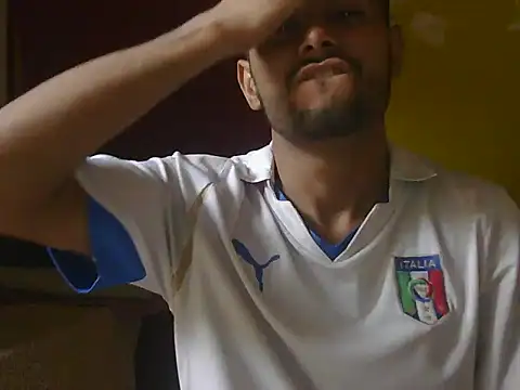 Stubborndesiboy webcam