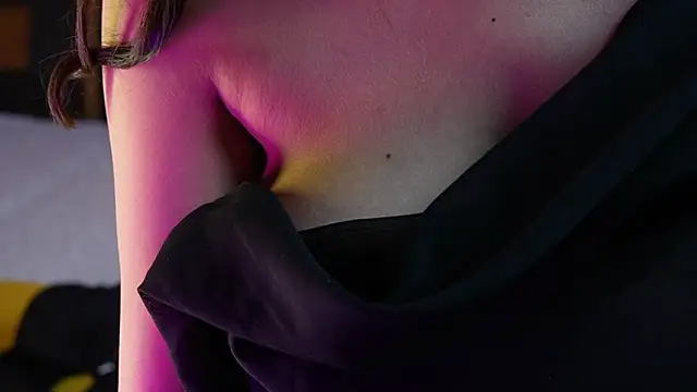 Misha-Malhotra webcam