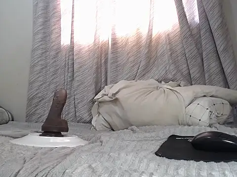 KinkyJXxX webcam