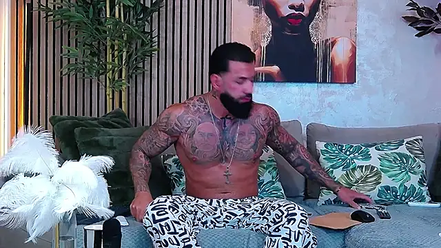 masterkingofmusclee webcam