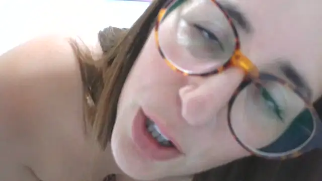 Maya_Brooke webcam