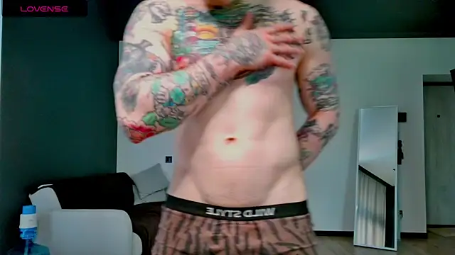 white_King9999 webcam