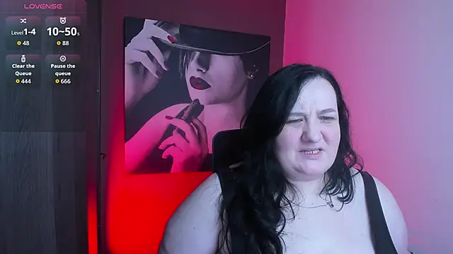 QueenOfHaze webcam