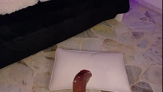 Annavic__ webcam