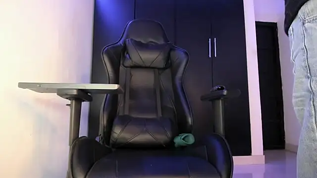Liam_Mateo webcam