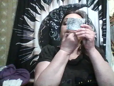LoaqLovew webcam