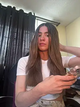 Sodra - Trans webcam sex chat