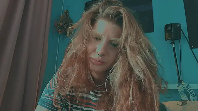 VivienDarkbloom webcam