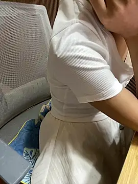 Mina048 webcam