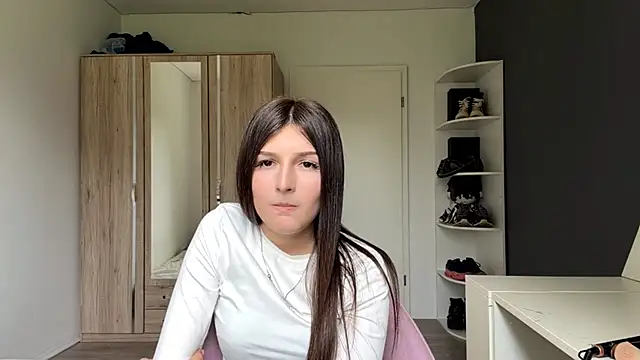 SpanishRooter webcam