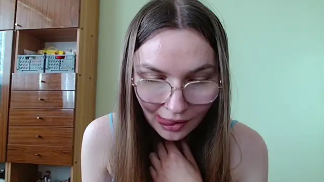 LooveELLYx webcam