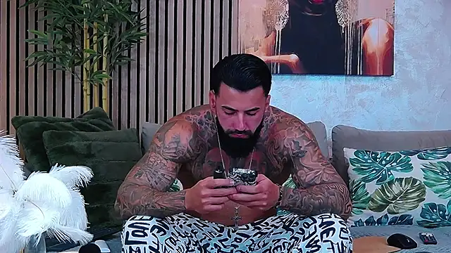 masterkingofmusclee webcam