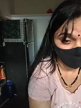HeartlessGirl webcam