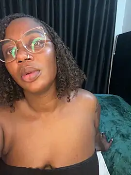 Honeylust26 webcam
