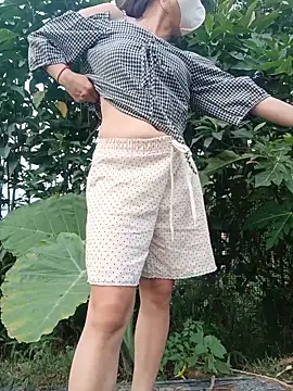 Linda-yiyi webcam