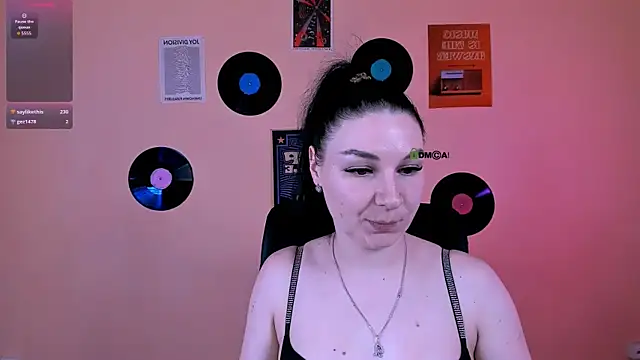 luna_noct webcam
