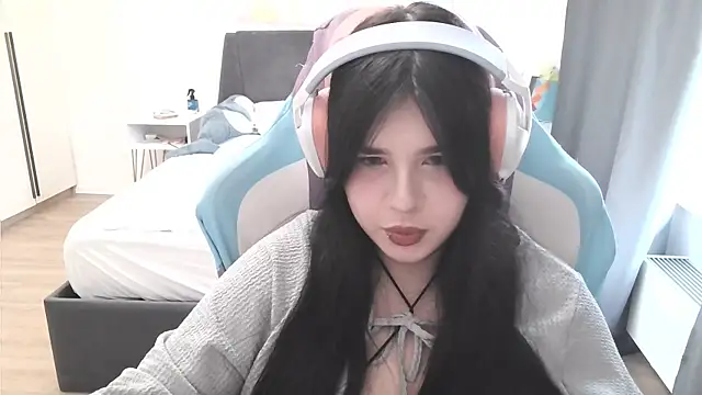 LunarMia webcam