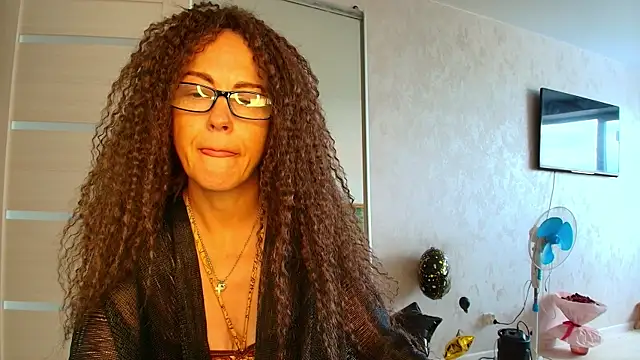 lioraweiss - LioraWeiss's free webcam - UK Sex Cams
