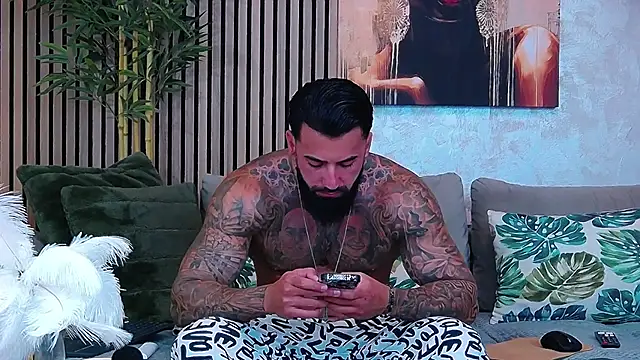 masterkingofmusclee webcam