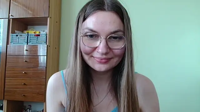 LooveELLYx live cam