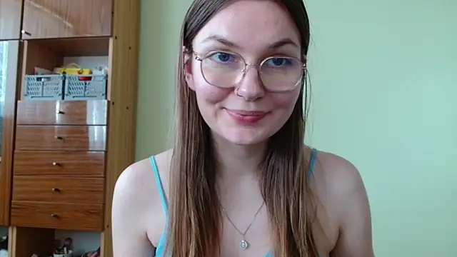 LooveELLYx webcam