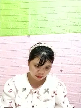 Xuka_lyss live cam