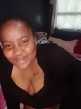 ChubbyMidgetxxx19 webcam