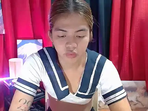InocentTsYhannaUncut webcam