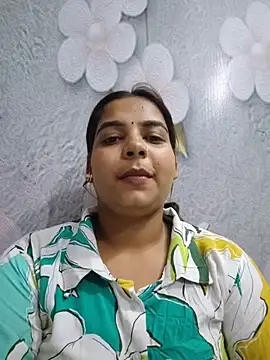 Himani_0122 webcam