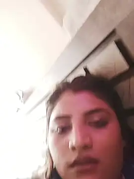 Sanaya_Gil webcam