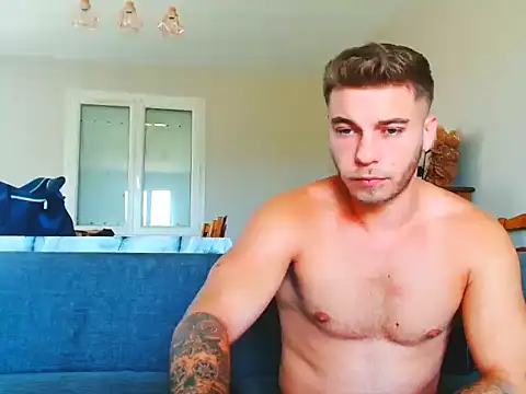 Elkafit28 live cam
