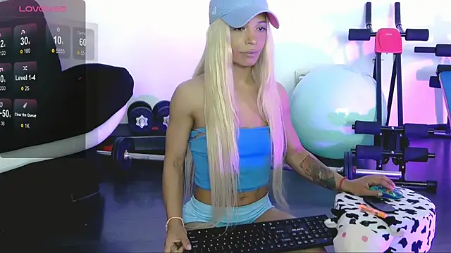 SarahRaynex webcam