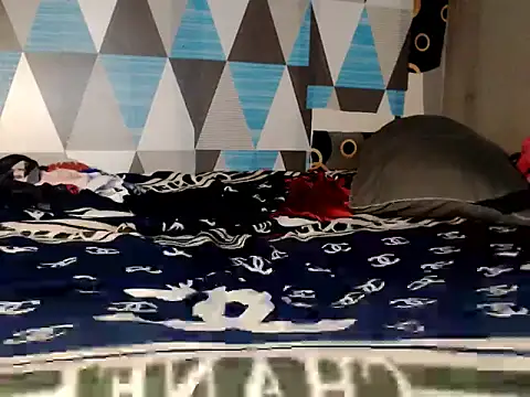 Trish_CurveCock webcam