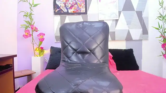 Michellcockxxx live cam on StripChat