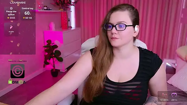 KellyKleine webcam