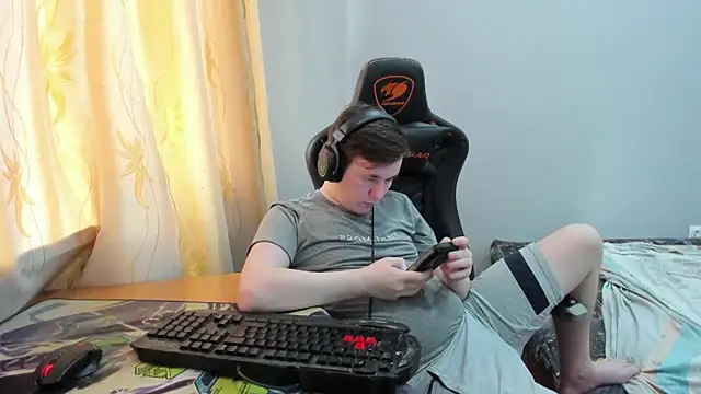 iliaskrislove live cam