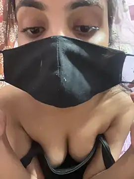 Sandhya_77 webcam