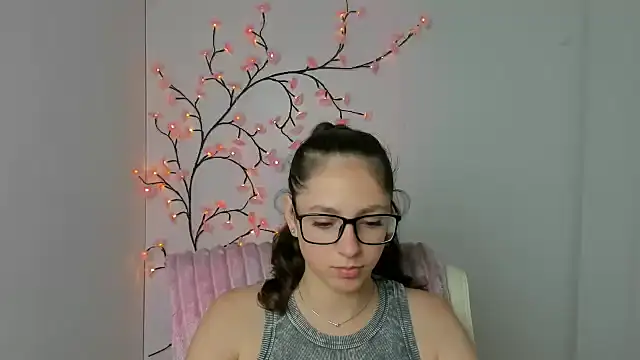 KissMeJulia webcam