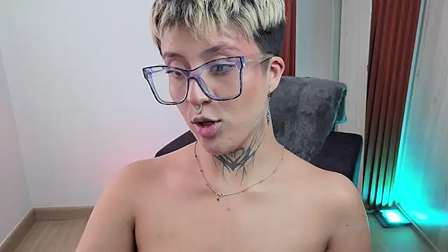 Rebeka-baker webcam