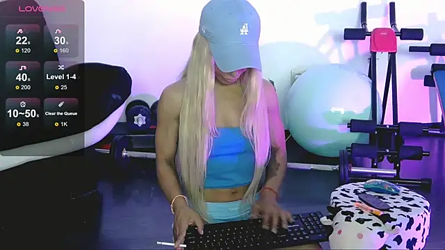 SarahRaynex webcam