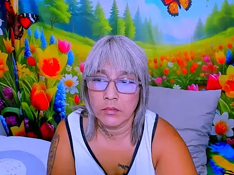 indianroxy webcam