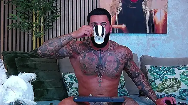 masterkingofmusclee webcam