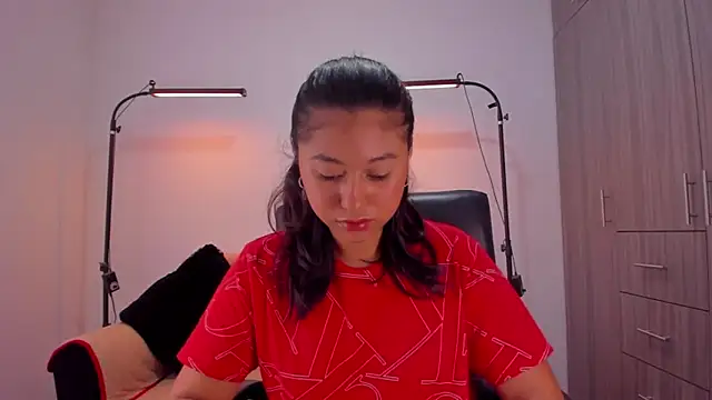 cloy_baby__ webcam