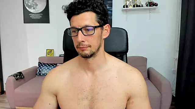 brutusk08 - BrutusK08's free webcam - UK Sex Cams