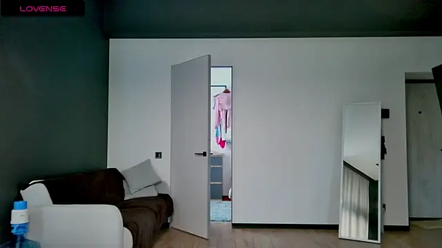 white_King9999 webcam