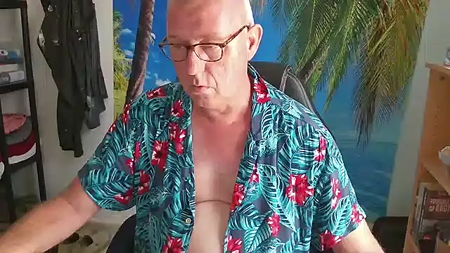 Daddy_Tobias webcam