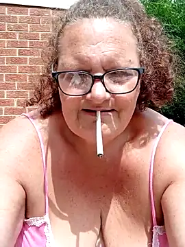 MissQueenBeex live cam