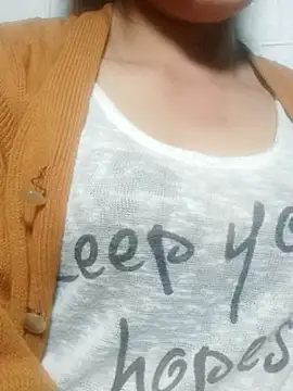jjennyyy - Jjennyyy's free webcam - UK Sex Cams
