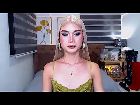 JuicyCockThea live cam