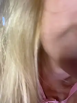 Kitty-Kelsi webcam